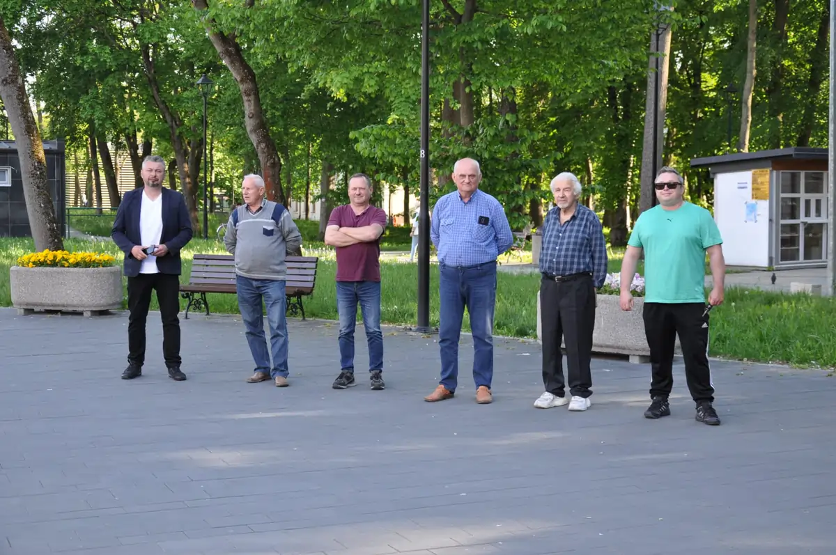 Doświadczeni kierowcy Tele-Taxi Busko-Zdrój